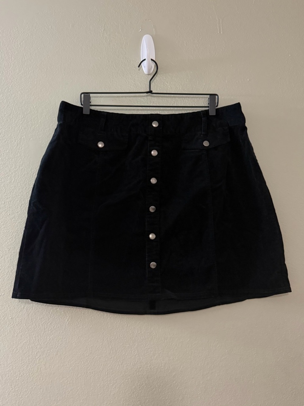 Torrid Black Corduroy Button-Front Mini Skirt Size 18